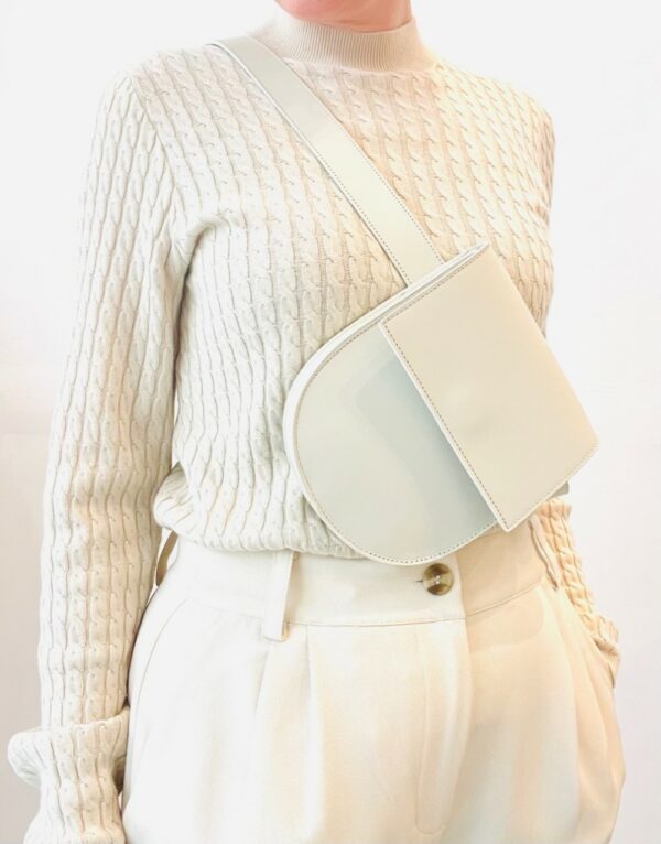 belgbag-white-halfmoon-mieke-dierckx