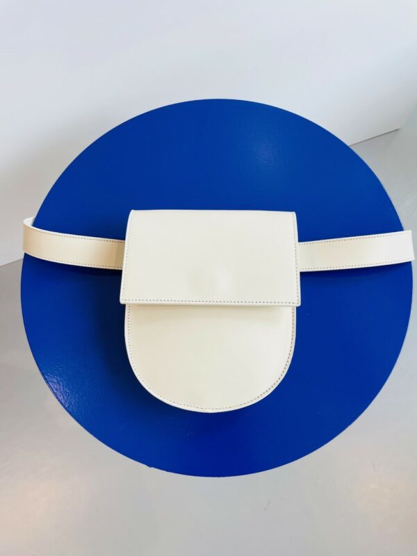 beltbag-halfmoon-white-mieke-dierckx