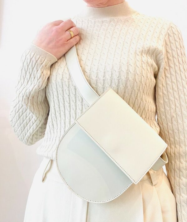 beltbag-halfmoon-mieke-dierckx
