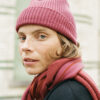 wolvis-beanie-mauve-red