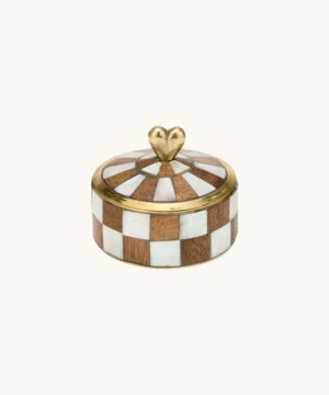 woody-checkered-circus-box-doing-goods