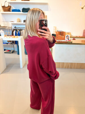 Alternative view of YASCoze Sweat | Rhododendron - Y.A.S