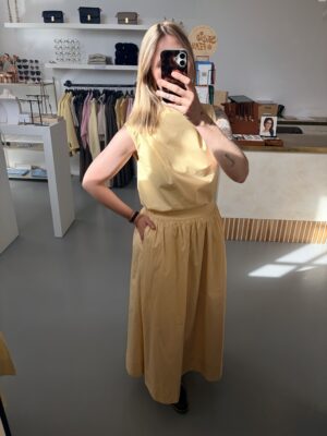 Alternative view of SLFBlair Ankle Slit Skirt | Italian Straw - Selected Femme