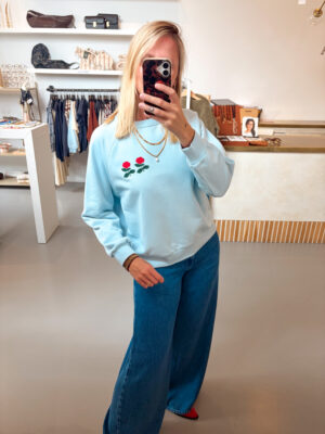 Alternative view of Roses Sweatshirt - The Tiny Big Sister