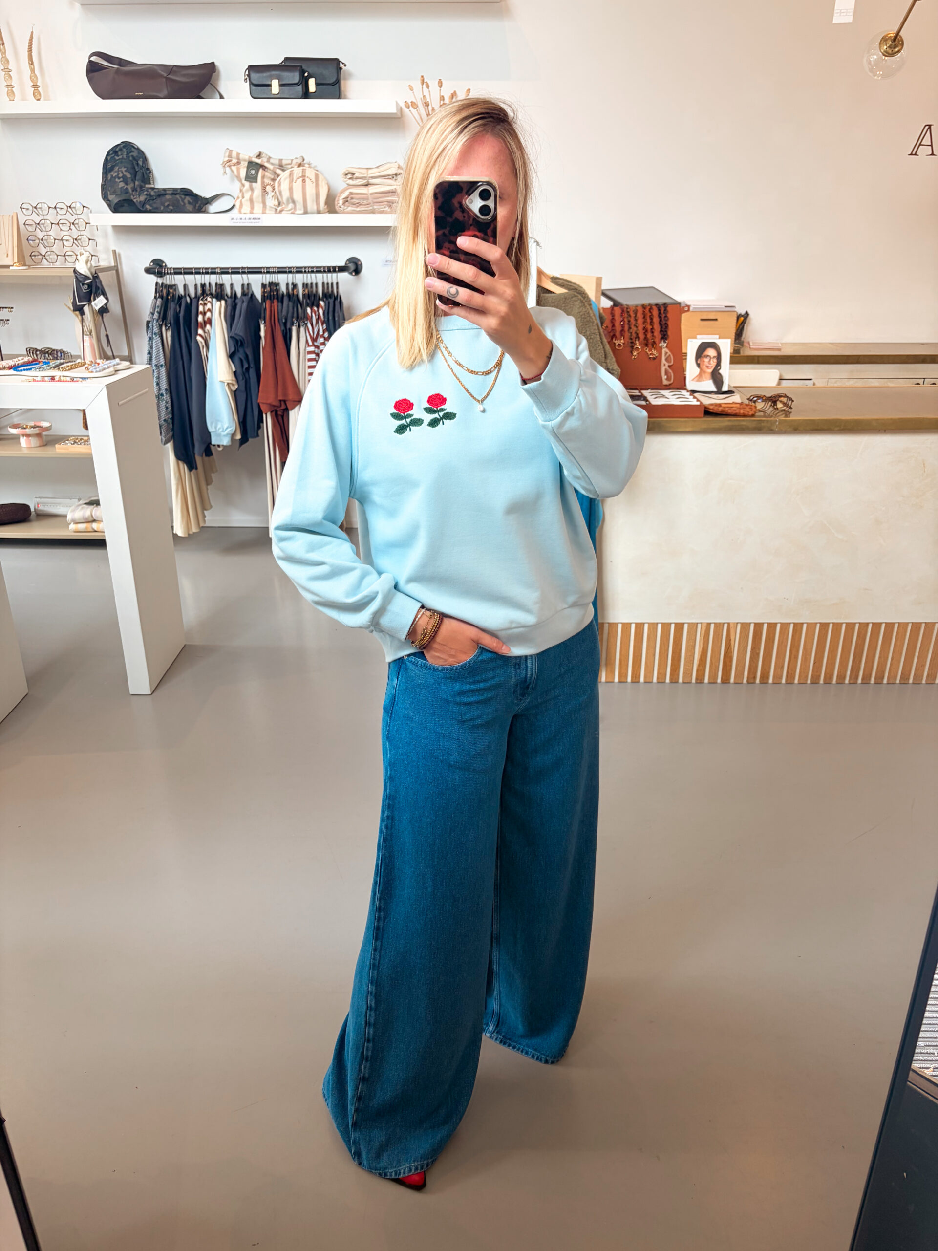 Roses Sweatshirt - The Tiny Big Sister - Afbeelding 3