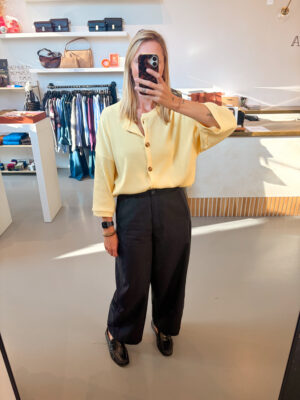 Alternative view of ZAATAR Ribbed Cardigan | Yellow - Poudre Organic